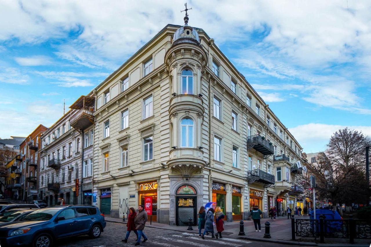 Tiflis Opera Aparthotel Exterior photo